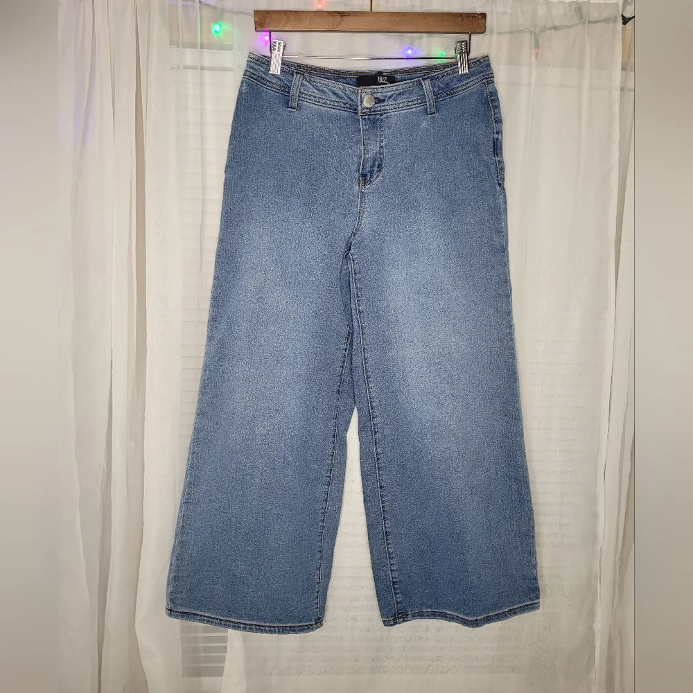 1822 Denim Jeans Size 8 Wide Leg Crop Soft NWOT Retro Soft 26